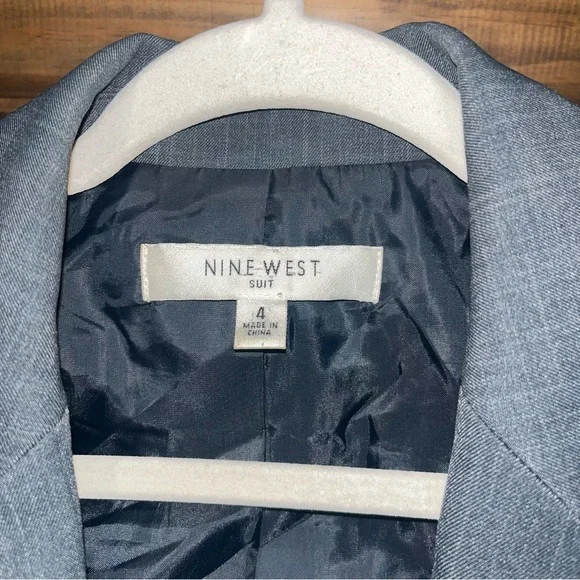 Nine West Short Gray Blazer - Picture 4 of 9